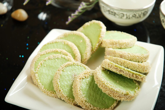 酥香绿茶饼