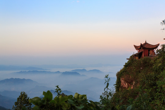 叙永丹山紫霞峰玉皇观亭子