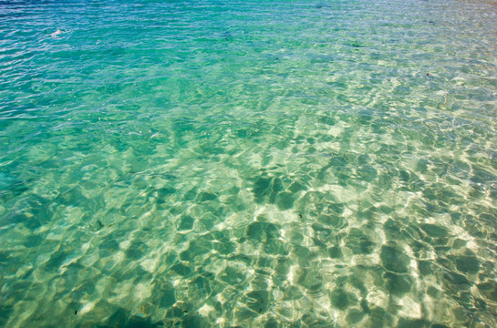 马来西亚旅游仙本那清澈的海水