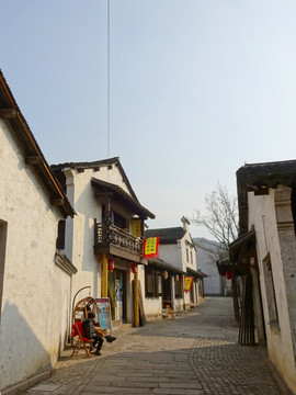 惠山古镇 龙头河岸上河塘街景