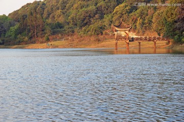 佤山天池