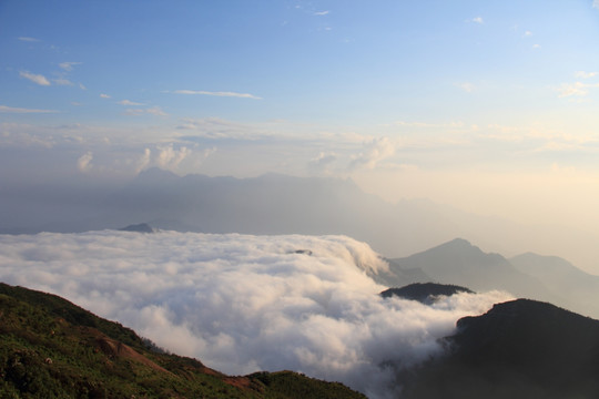 牛背山 云瀑 云海 四川