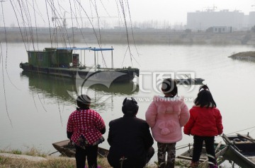 爷爷与孙女们