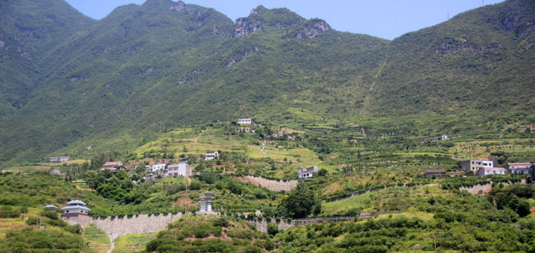 神农架风光 昭君村