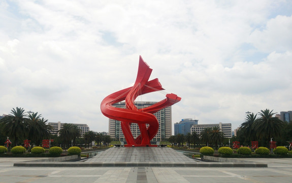 东莞中心广场雕塑