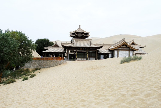 敦煌鸣月阁 鸣沙山月牙泉