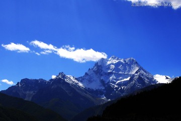 雪山风光