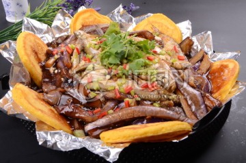 小魚茄子貼大餅