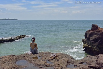 一起去看海