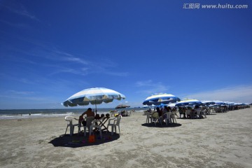 沙滩遮阳伞