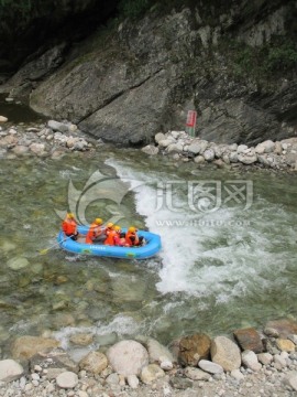 河道漂流