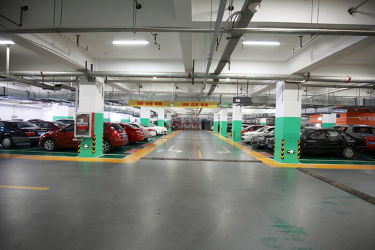 地下停車場(chǎng)
