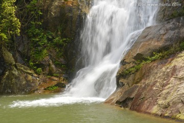 山泉