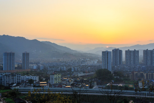 叙永新区高楼群晚霞夕阳