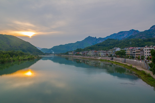 山村风光