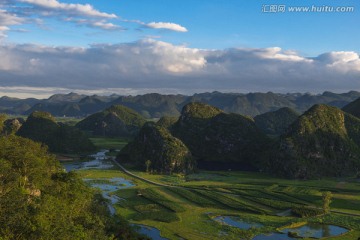 云南普者黑青龙山傍晚 喀斯特地