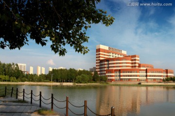 东北石油大学 图书馆