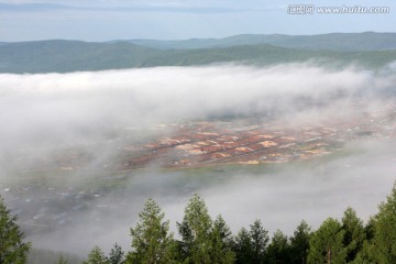 清晨的山村