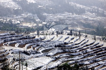 梯田雪景