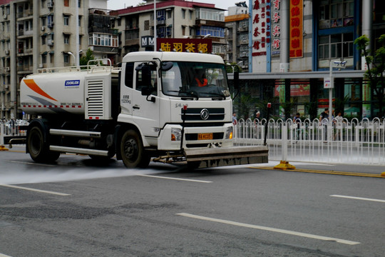 城市洒水车