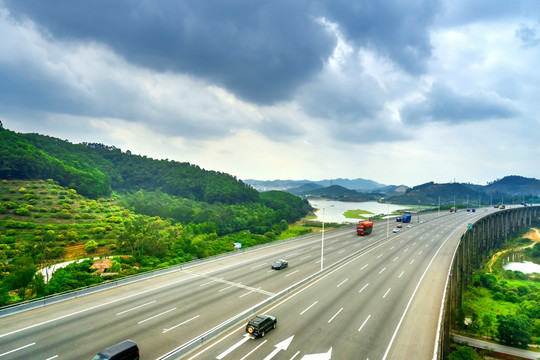 莞佛高速公路花灯盏大桥