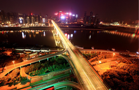 重庆交通路桥建筑