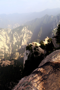 悬崖峭壁 华山险道