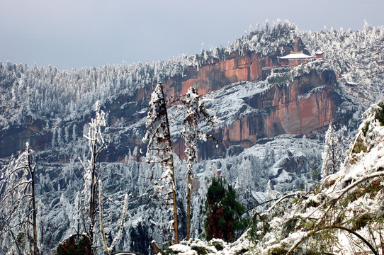 丹山雪景