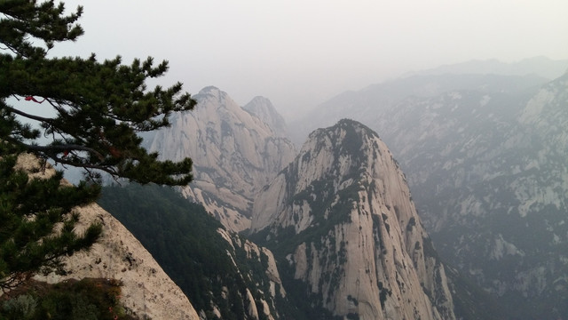 悬崖峭壁 西岳华山