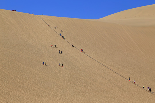 沙山 游人 攀登 鸣沙山