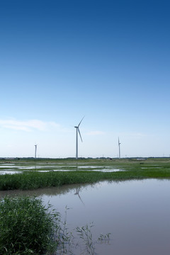 草原 风车 湖泊