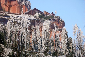 丹山雪景