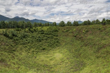 腾冲小火山山口