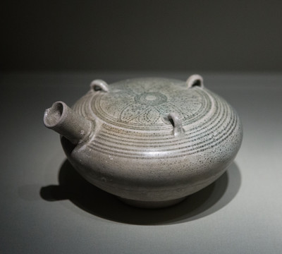 青釉壶 古代瓷壶 博物馆藏品
