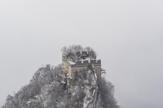 箭扣飞雪 敌楼 烽火台