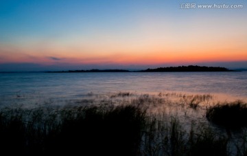 湖泊 晚霞