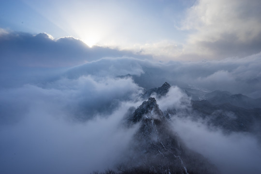 箭扣云海 山峦起伏