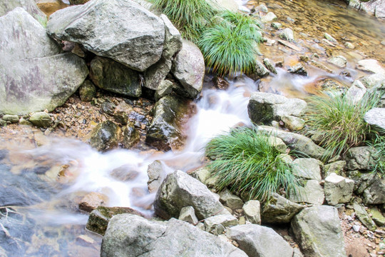 天堂寨泉水