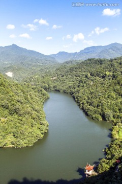 燕子河大峡谷