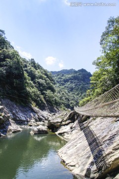 燕子河大峡谷