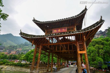 苗寨风雨桥