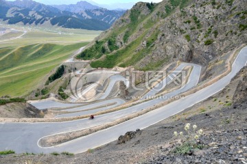 天山 盘山公路