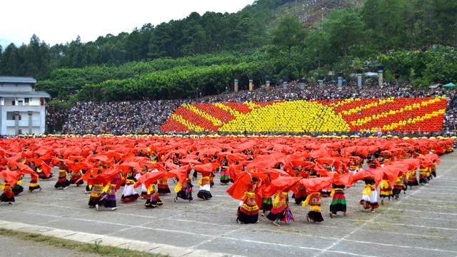 2015年凉山普格县彝族火把节