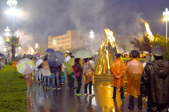 2015凉山彝族火把节狂欢夜