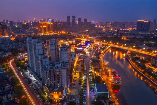 成都戛纳湾夜景