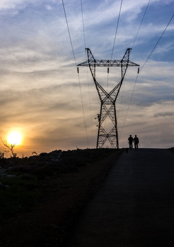 夕阳 晚霞 登山运动