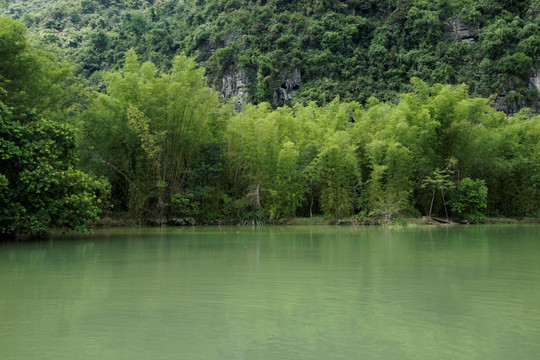 山清水秀