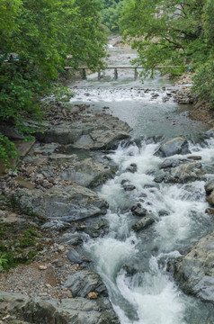 山溪石桥