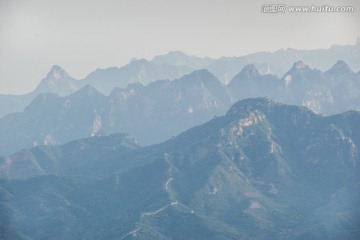 遥远的古长城 层峦叠嶂