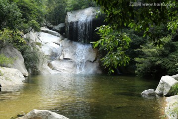 小溪流水